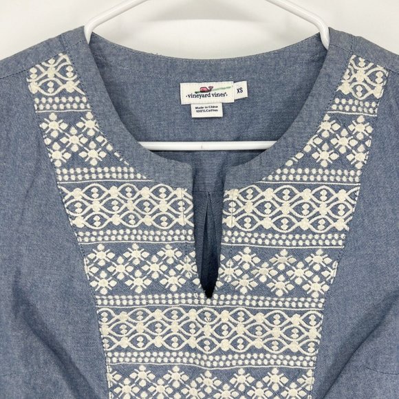 Vineyard Vines Top Blue Chambray Embroidered V Neck Short Sleeve - Picture 3 of 7